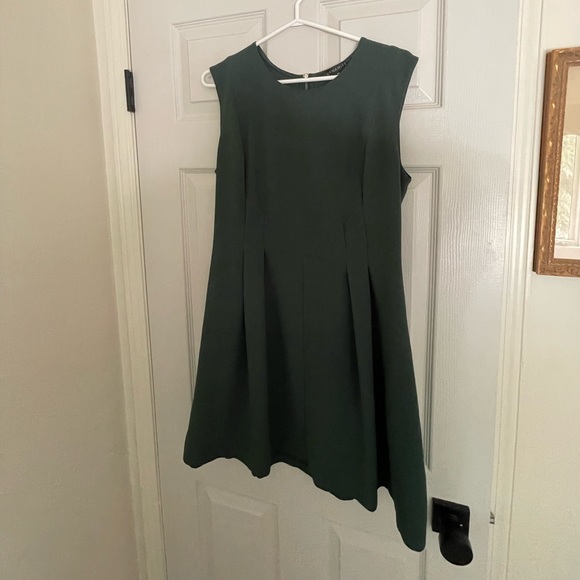 Dynamite Dark Green sleeveless Skater Dress - Picture 1 of 3